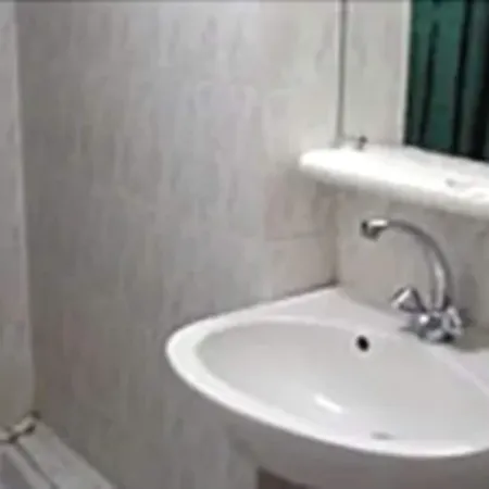 Stanislas Sans Ascenseur Hotel Parigi