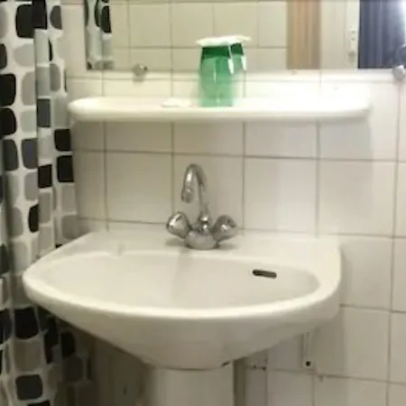 Stanislas Sans Ascenseur Hotel