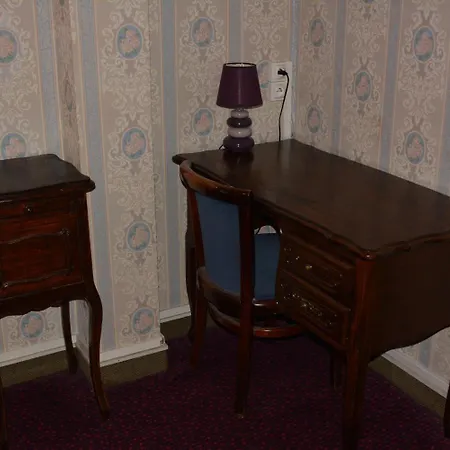 Hotell Stanislas Sans Ascenseur Paris