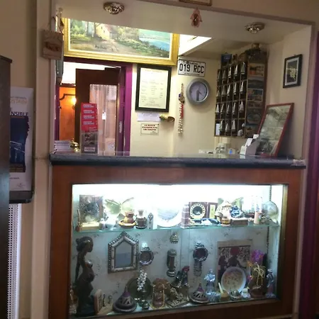 Hotel Stanislas Sans Ascenseur Paryż